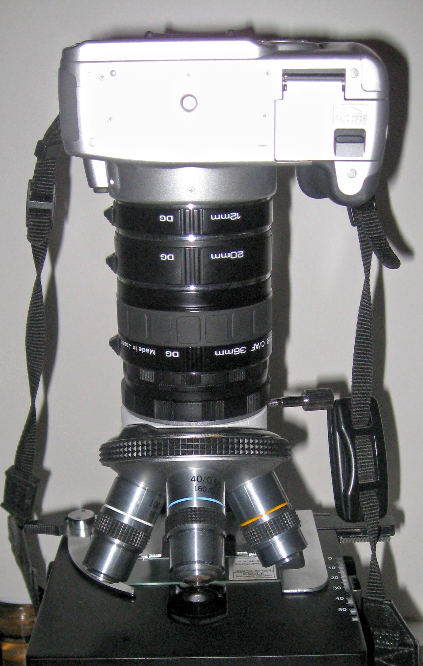 Canon on microscope with several extension tubes