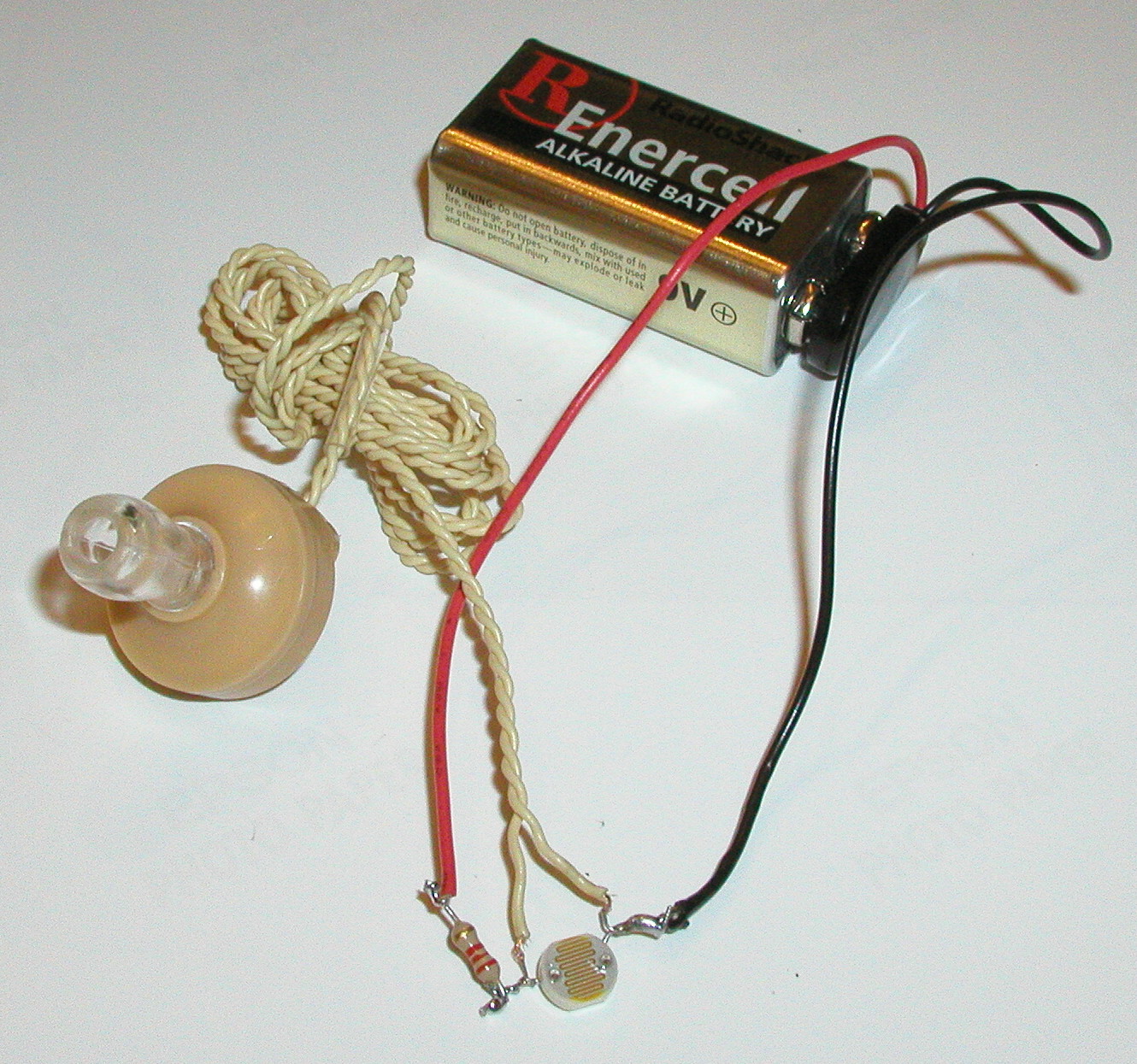 Photresistor and earphone